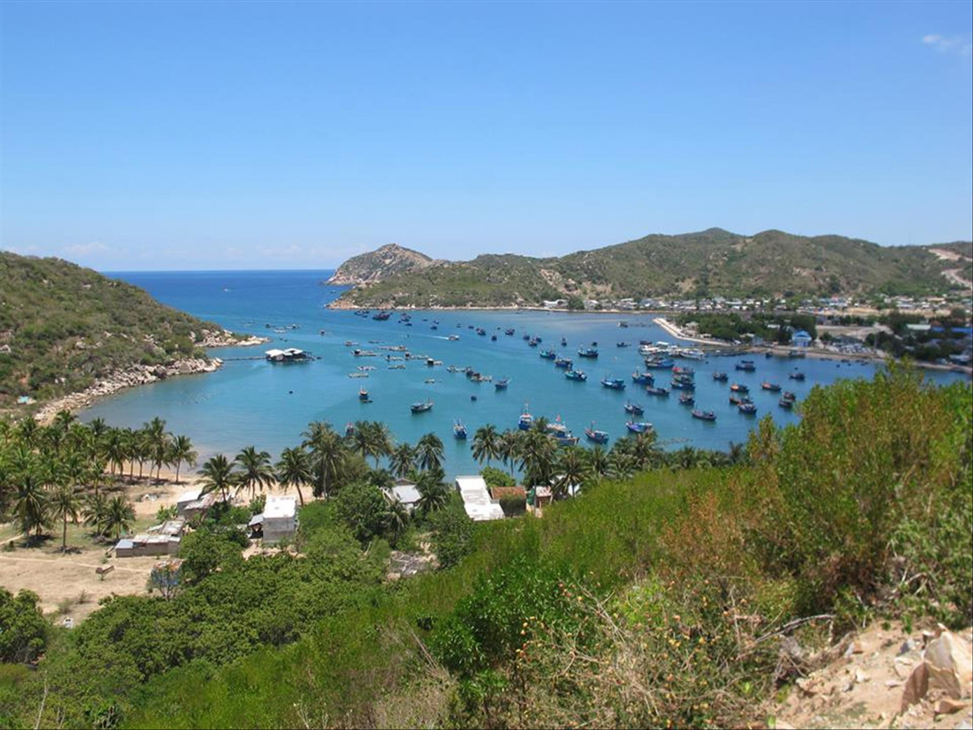 Phong cảnh thiên nhiên trong VQG Núi Chúa. Ảnh: VQG Núi Chúa