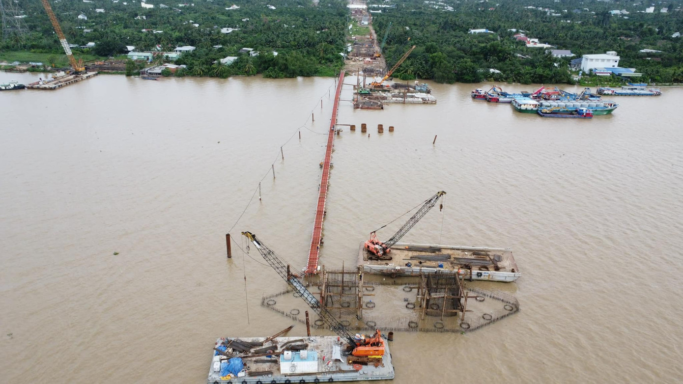 Cầu Rạch Miễu 2 vượt sông Tiền, nối hai tỉnh Tiền Giang và Bến Tre đang được thi công Cầu Rạch Miễu 2 vượt sông Tiền, nối hai tỉnh Tiền Giang và Bến Tre đang được thi công