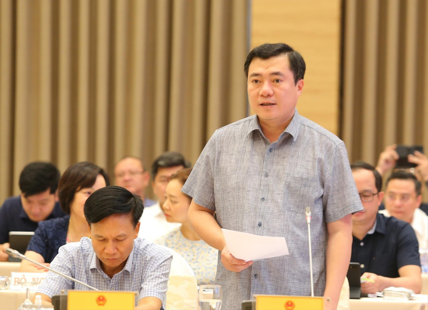 Thứ trưởng Bộ Công Thương Nguyễn Sinh Nhật Tân thông tin về xử lý vi phạm trong cung ứng điện