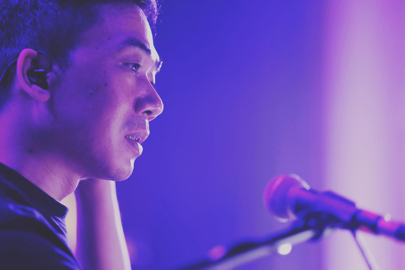 Nhạc sĩ Đỗ Bảo ghi dấu ấn từ loạt bài Bức thư tình được đánh số từ 1 đến 5 và sẽ còn tiếp tục Nhạc sĩ Đỗ Bảo ghi dấu ấn từ loạt bài Bức thư tình được đánh số từ 1 đến 5 và sẽ còn tiếp tục