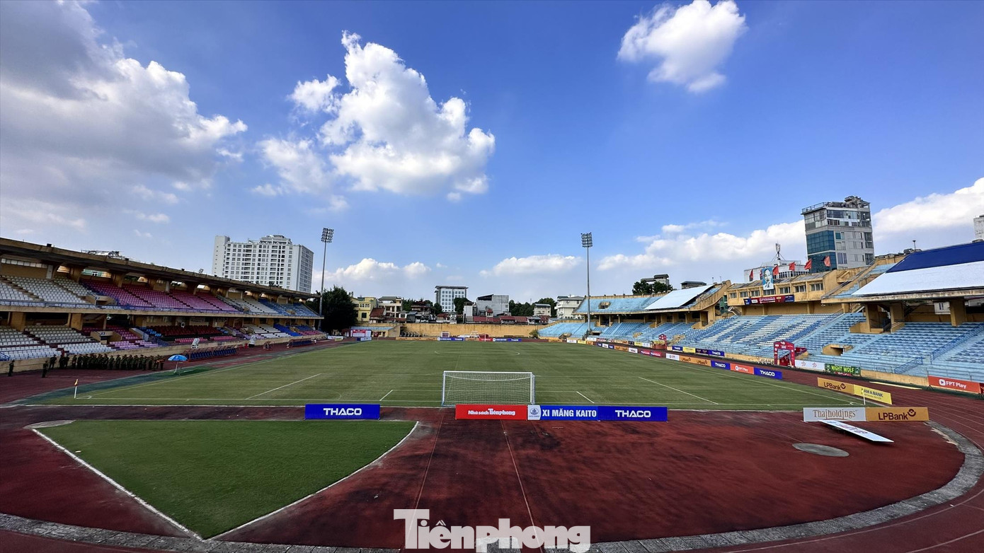 Sân Hàng Đẫy sẵn sàng cho trận Siêu cúp Quốc gia 2023 giữa CLB CAHN và CLB Đông Á Thanh Hóa. Ảnh: Như Ý