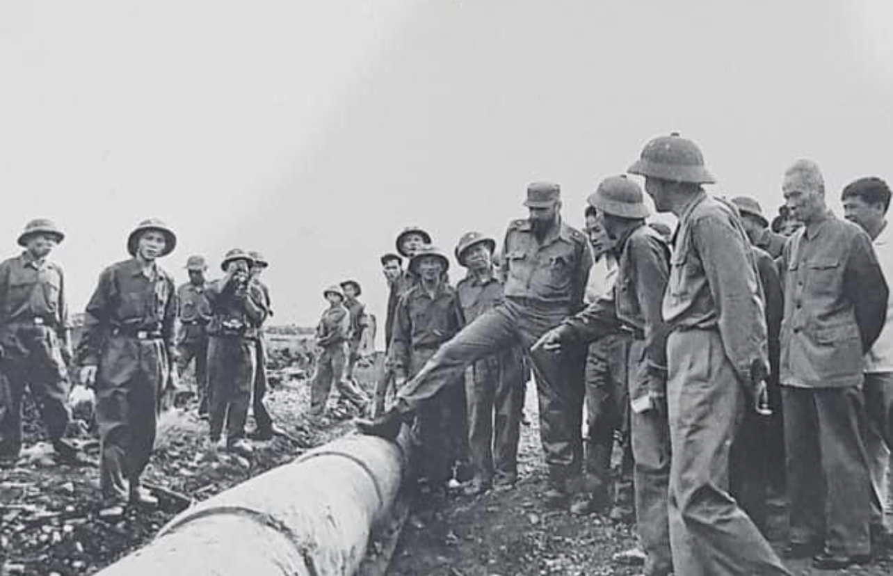 “Vua chiến trường của Mỹ” tại Cứ điểm 241 Tân Lâm dưới chân Fidel Cartro. ẢNH: SỸ SÔ