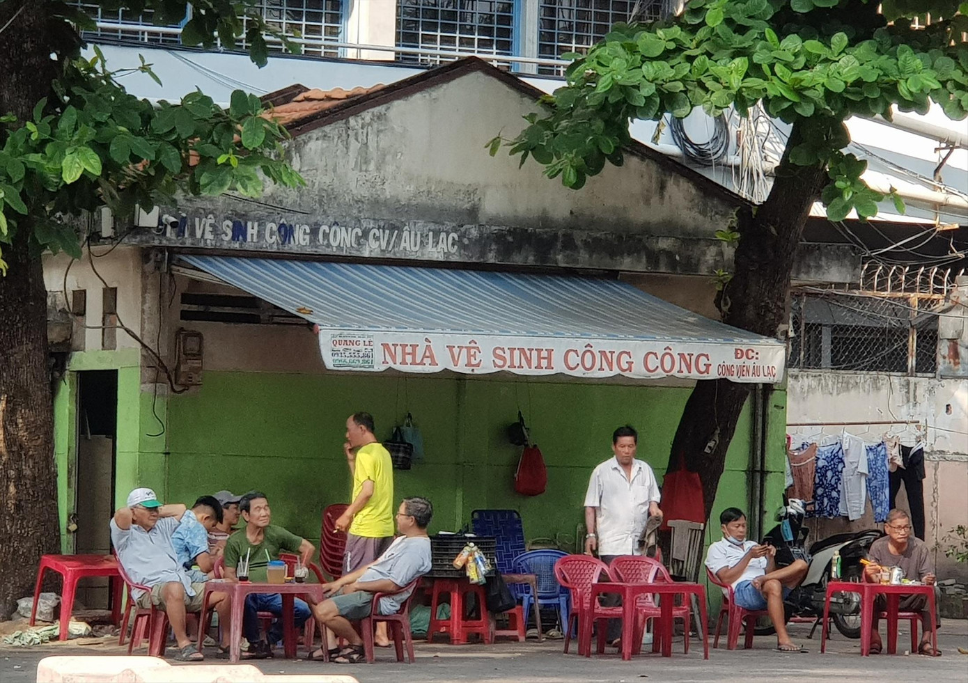 TPHCM có kế hoạch cải tạo, nâng cấp nhà vệ sinh công cộng hiện hữu và đầu tư thêm nhà vệ sinh công cộng mới. Ảnh: Vân Sơn TPHCM có kế hoạch cải tạo, nâng cấp nhà vệ sinh công cộng hiện hữu và đầu tư thêm nhà vệ sinh công cộng mới. Ảnh: Vân Sơn