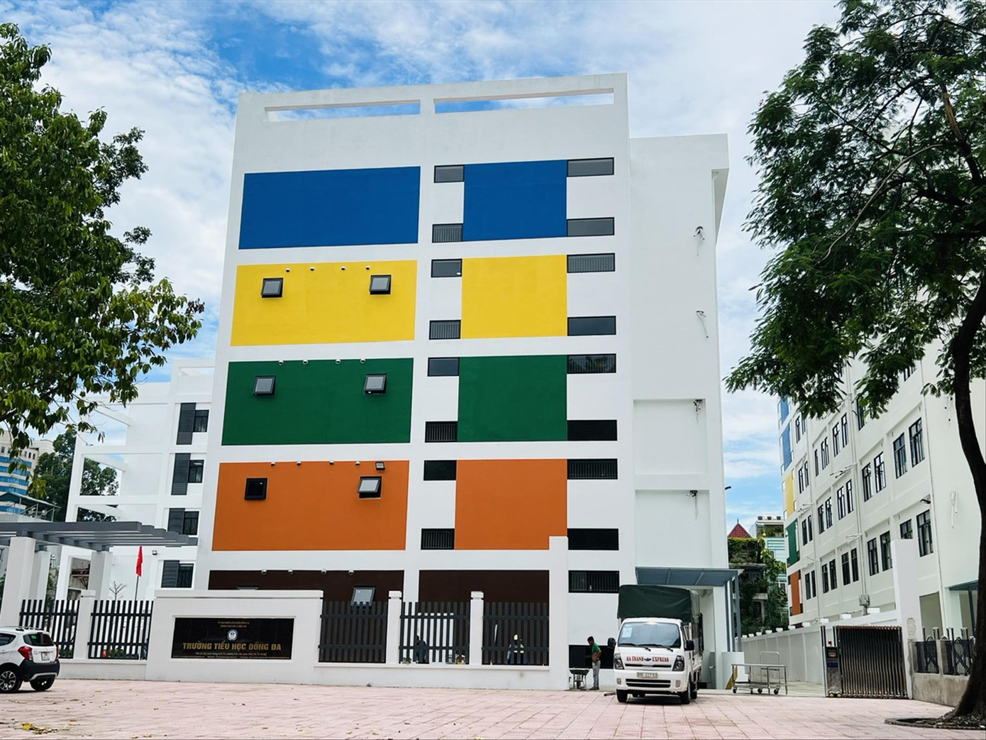 UBND quận Đống Đa (Hà Nội) vừa xây mới trường học đưa vào sử dụng cho năm học 2023-2024 UBND quận Đống Đa (Hà Nội) vừa xây mới trường học đưa vào sử dụng cho năm học 2023-2024