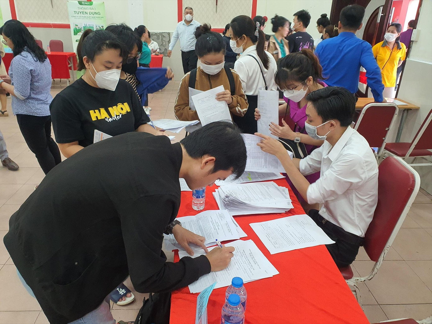 Người lao động rộng cơ hội việc làm tại các sàn giao dịch việc làm ở TPHCM thời điểm cuối năm Người lao động rộng cơ hội việc làm tại các sàn giao dịch việc làm ở TPHCM thời điểm cuối năm