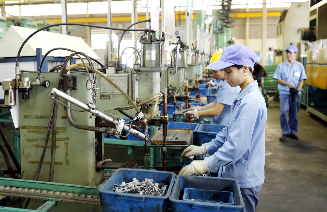 Trong 7 tháng đầu năm 2023, 131.900 doanh nghiệp gia nhập và tái gia nhập thị trường, trong khi 113.300 doanh nghiệp rút lui. Ảnh minh hoạ: Như Ý Trong 7 tháng đầu năm 2023, 131.900 doanh nghiệp gia nhập và tái gia nhập thị trường, trong khi 113.300 doanh nghiệp rút lui. Ảnh minh hoạ: Như Ý