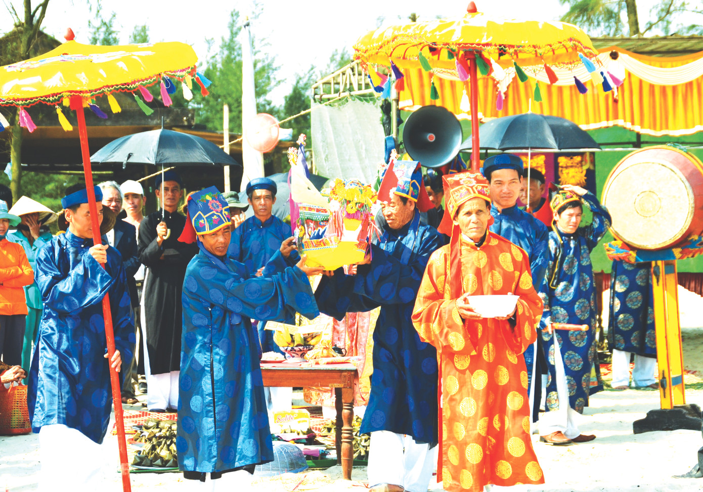 Lễ hội cầu ngư ở làng biển Mỹ Thủy, xã Hải An, huyện Hải Lăng Lễ hội cầu ngư ở làng biển Mỹ Thủy, xã Hải An, huyện Hải Lăng