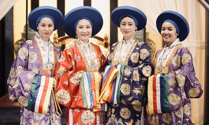 Phục trang trong phim “Phượng khấu”