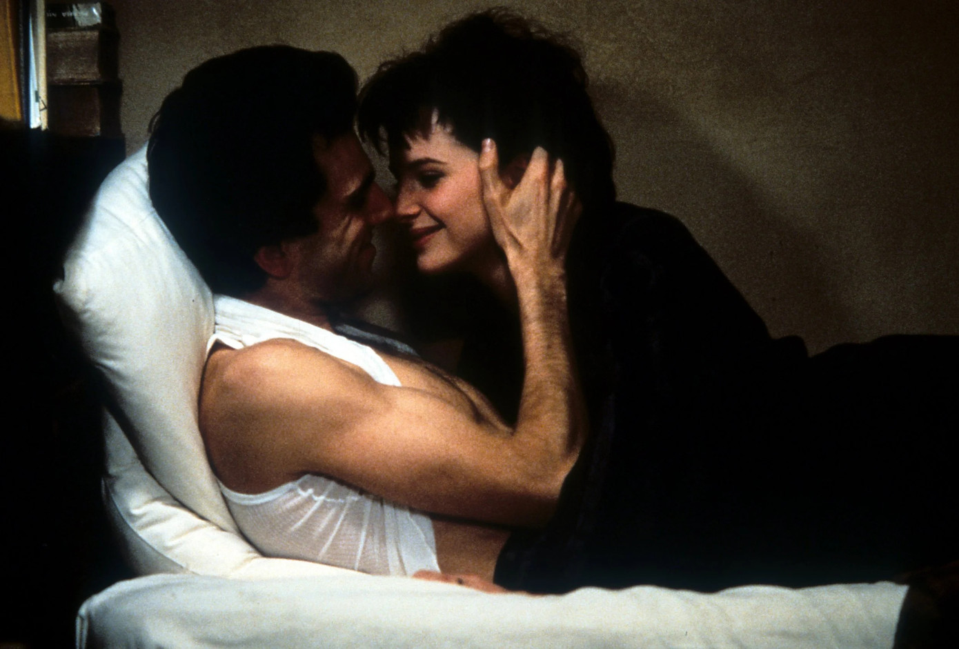 Cảnh trong phim “Đời nhẹ khôn kham”