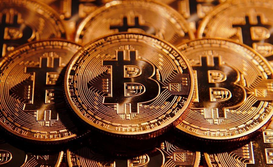 Gía vàng chững lại, Bitcoin bật tăng. ảnh minh hoạ