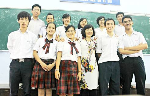 Thái Chân cùng các bạn trong lớp