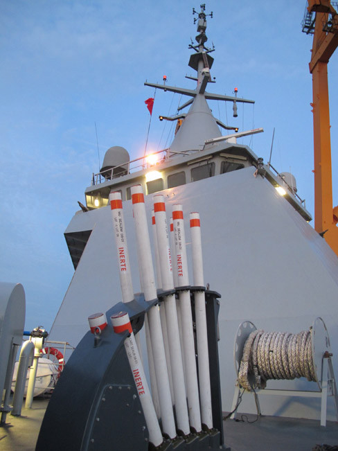 Tàu có hình Kim tự tháp trông rất độc đáo. Ảnh: Phạm Duẩn