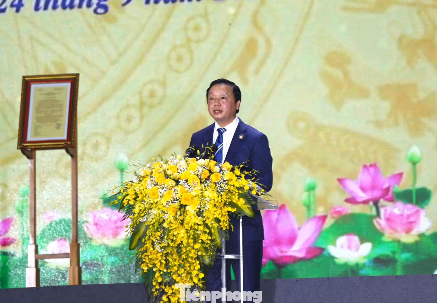 Phát biểu tại buổi lễ, Phó Thủ tướng Chính phủ Trần Hồng Hà khẳng định: Việc TP Yên Bái đáp ứng đầy đủ các tiêu chí, được công nhận là đô thị loại 2 là sự khẳng định những thành tựu phát triển với vai trò, vị thế là trung tâm, động lực tăng trưởng của tỉnh Yên Bái và hướng tới là một trong các đô thị động lực của vùng Trung du và miền núi phía Bắc.