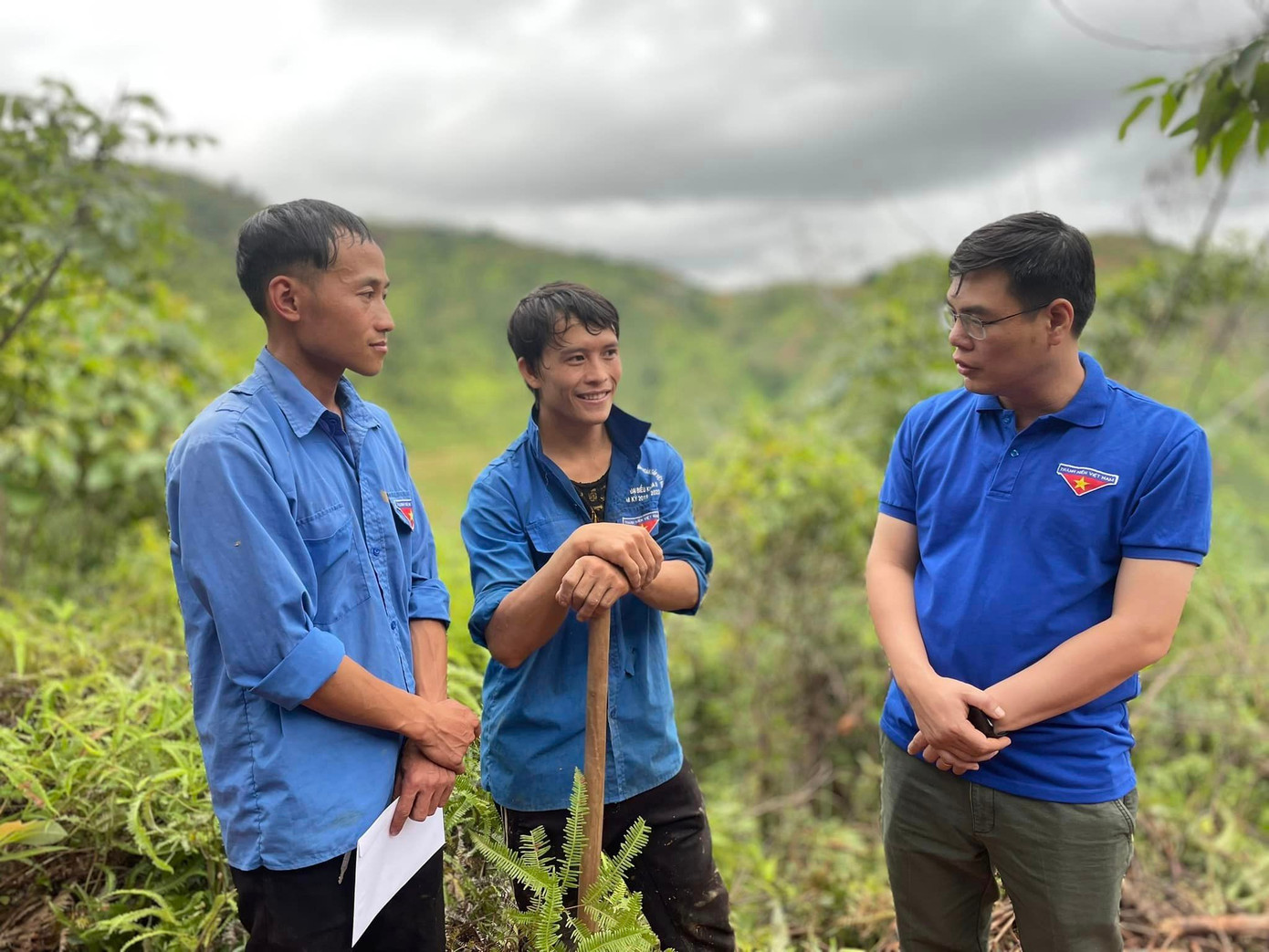 Thay mặt đoàn công tác, anh Hà Đức Hải - Bí thư Tỉnh Đoàn Yên Bái đề nghị Huyện đoàn Mù Cang Chải tiếp tục nêu cao tinh thần xung kích, tình nguyện của tuổi trẻ, vượt qua những khó khăn, gian khổ, tập trung lực lượng hoàn thành các nhiệm vụ của cấp uỷ, chính quyền địa phương giao phó.