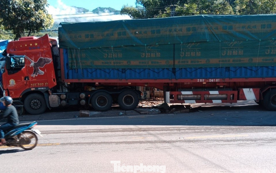 Hiện trường vụ xảy ra tai nạn. Hiện trường vụ xảy ra tai nạn.