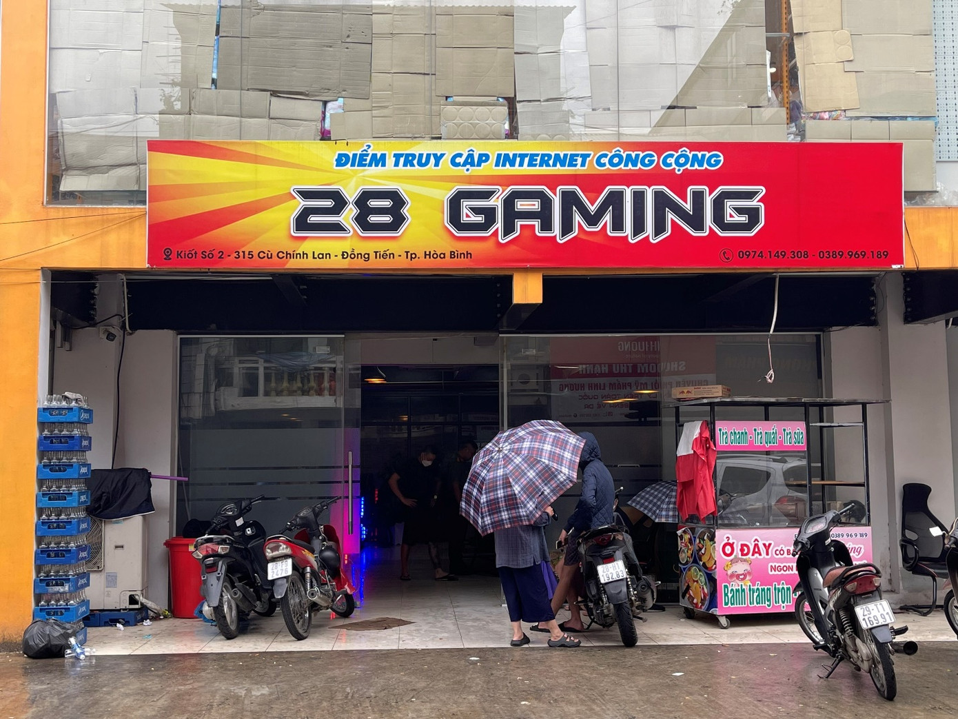 Quán internet nơi phát hiện người đàn ông tử vong. Quán internet nơi phát hiện người đàn ông tử vong.