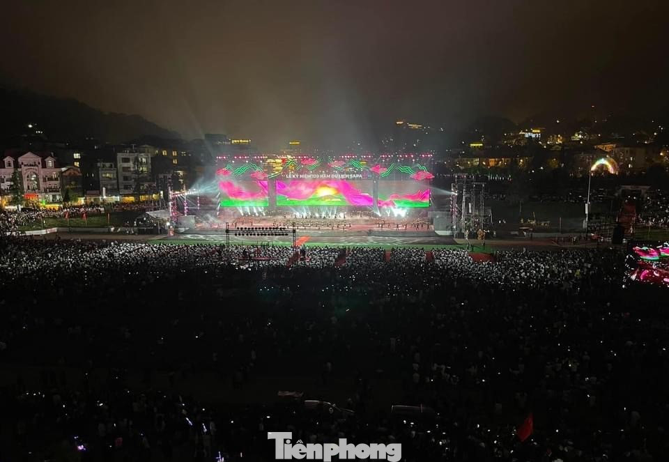 Tại đây, du khách còn được nghe giới thiệu về hành trình chuyển mình của Sa Pa từ một Trạm nghỉ dưỡng trở thành Khu Du lịch quốc gia mang tầm quốc tế.