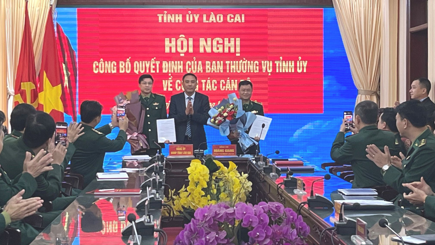 Hội nghị công bố các quyết định của Ban Thường vụ tỉnh ủy Lào Cai về công tác cán bộ tại Bộ đội Biên phòng tỉnh.