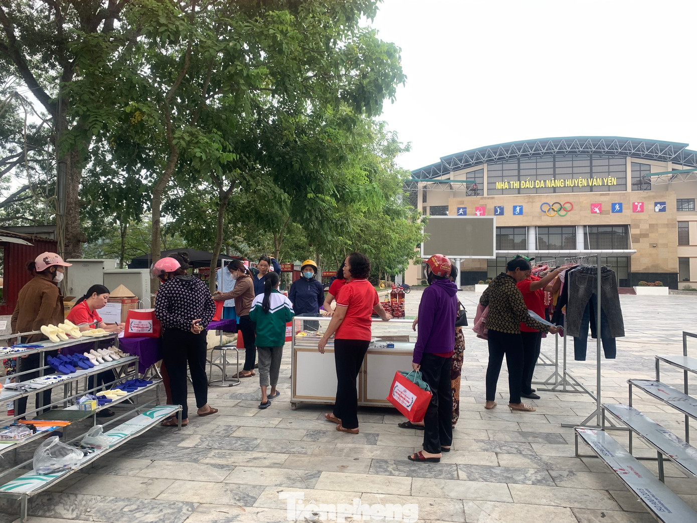 Trong thời gian tới Hội Chữ thập đỏ huyện sẽ tiếp tục vận động các tổ chức, cá nhân, doanh nghiệp, nhà hảo tâm để có nguồn lực triển khai tại các xã trên địa bàn huyện”, một lãnh đạo hội Chữ thập đỏ huyện cho hay.