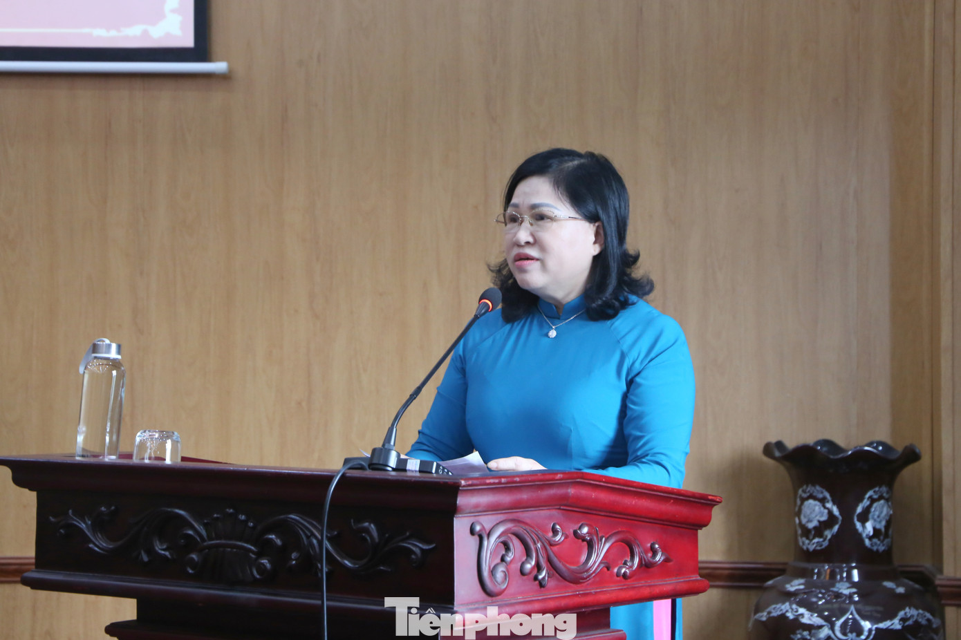 Phó Bí thư Thường trực Tỉnh ủy Bắc Kạn phát biểu tại Hội nghị.