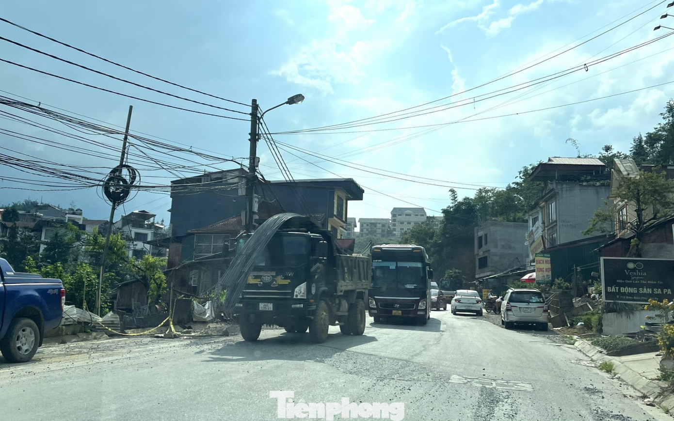 Xe tải chở vật liệu xây dựng vi phạm. Xe tải chở vật liệu xây dựng vi phạm.