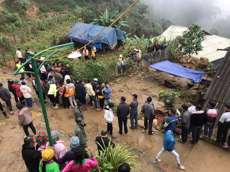 Hiện trường nơi xảy ra vụ án mạng thương tâm. Hiện trường nơi xảy ra vụ án mạng thương tâm.