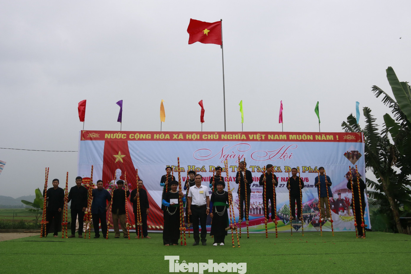 Ngày hội văn hóa dân tộc Tày được tổ chức tại huyện Văn Yên với sự tham gia nhiệt tình của đông đảo bà con trong khu vực cũng như du khách xa gần.