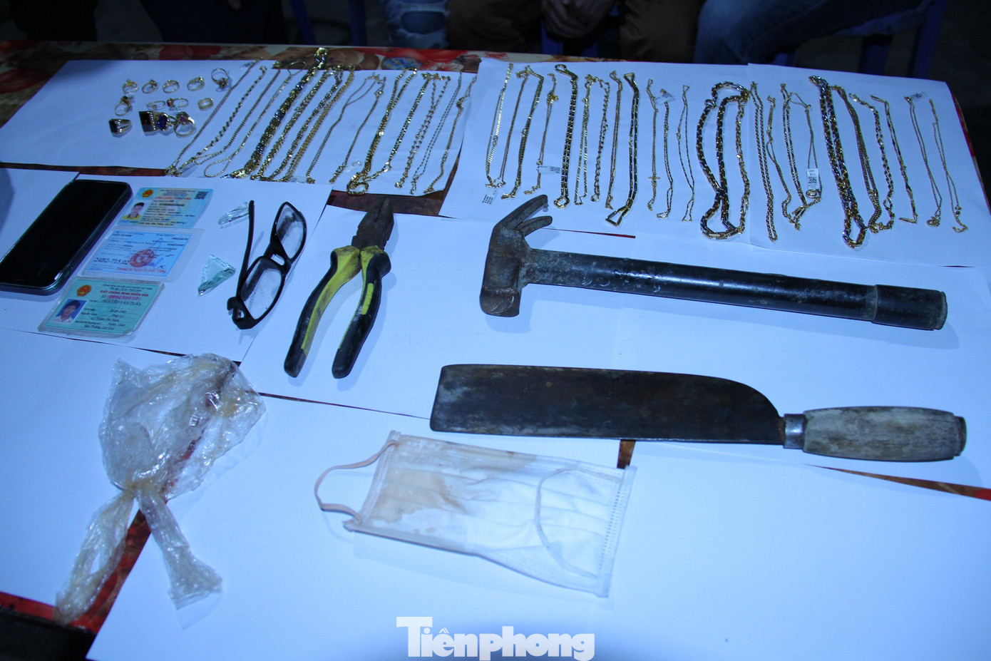 Tang vật thu được tại hiện trường.