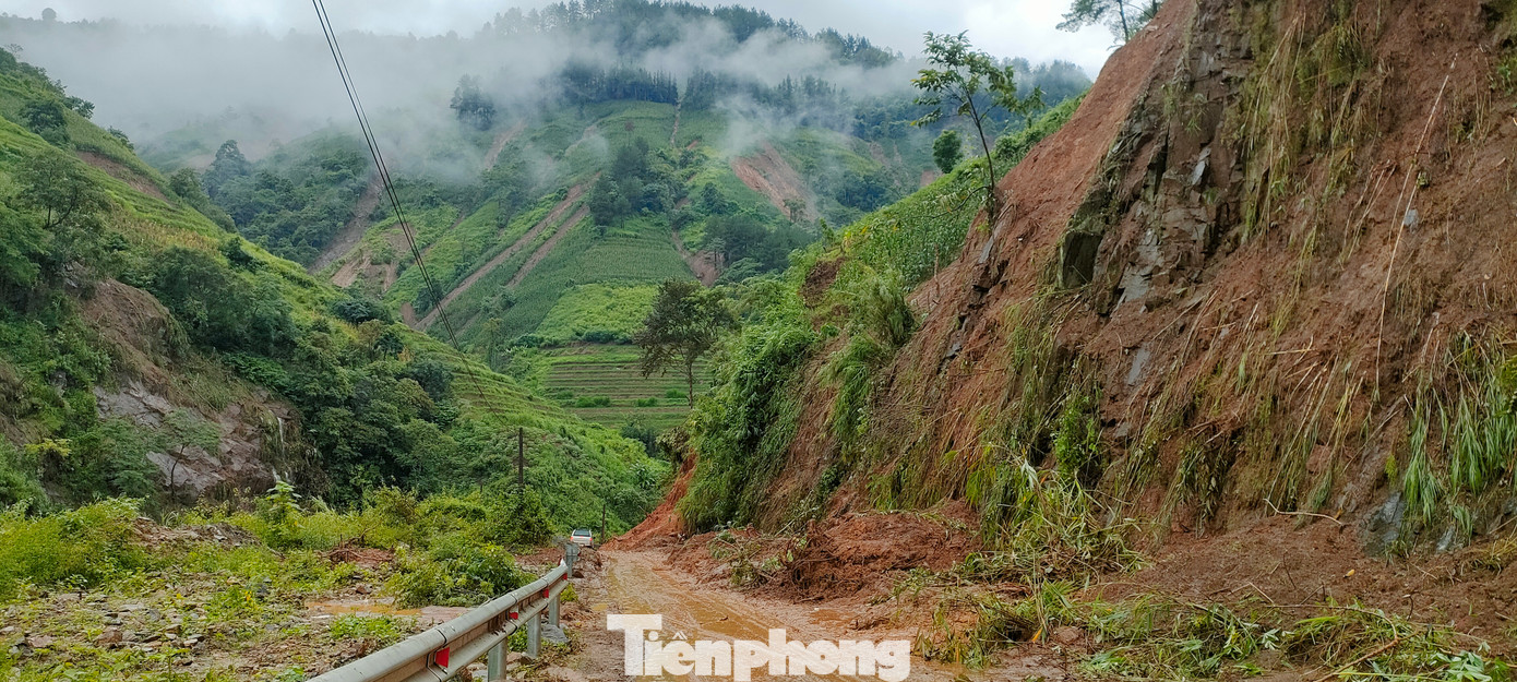 Dự báo, đêm 6/8 đến ngày 8/8, các khu vực trong tỉnh Yên Bái tiếp tục có mưa rào và giông rải rác (cục bộ có mưa vừa, mưa to), lượng mưa phổ biến 20 - 100mm, có nơi trên 200mm.
