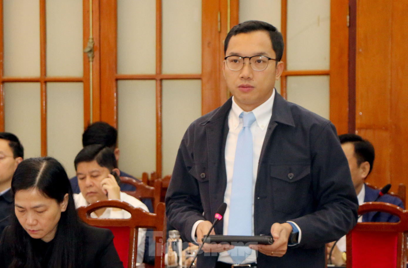 Ông Hoàng Minh Tiến - Giám đốc Sở Thông tin và Truyền thông tỉnh Yên Bái đề ra các mục tiêu, giải pháp chuyển đổi số đối với từng địa phương, đơn vị. Ảnh: Văn Đức.