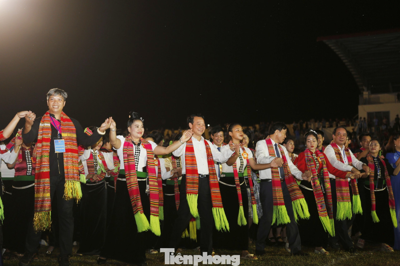 Hiện diện và phát biểu tại lễ khai mạc, ông Nguyễn Văn Hùng, Bộ trưởng Bộ Văn hóa – Thể thao và Du lịch mong rằng mỗi người dân ở Mường Lò - Nghĩa Lộ nói riêng và người dân Yên Bái nói chung sẽ là một sứ giả văn hóa, mang văn hóa của dân tộc mình đi khắp nơi, giới thiệu, quảng bá để bạn bè trong nước và quốc tế biết đến và yêu mến bản sắc văn hóa dân tộc mình.