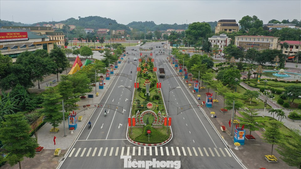 Yên Bái sẽ trở thành một trong những điểm đến du lịch hàng đầu của khu vực Tây Bắc. Yên Bái sẽ trở thành một trong những điểm đến du lịch hàng đầu của khu vực Tây Bắc.