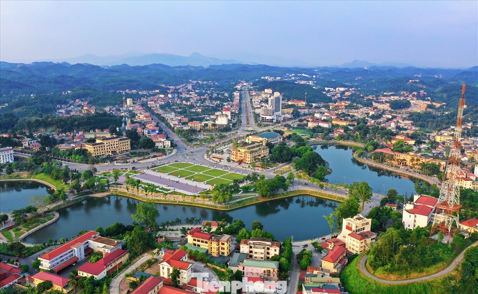 Theo quy hoạch, đến năm 2050 Yên Bái nằm sẽ trở thành hình mẫu phát triển xanh của vùng và cả nước. Theo quy hoạch, đến năm 2050 Yên Bái nằm sẽ trở thành hình mẫu phát triển xanh của vùng và cả nước.