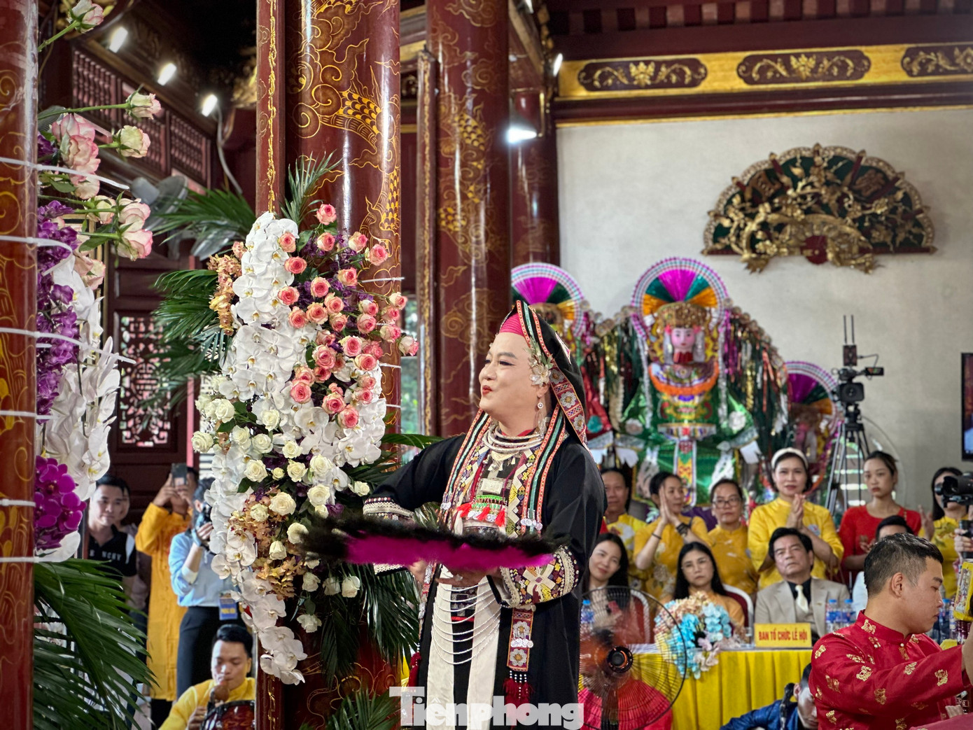 Tín ngưỡng này vừa bảo tồn các giá trị truyền thống như “uống nước nhớ nguồn”, vừa được cộng đồng tái tạo, tích hợp các giá trị văn hóa mới, để thích ứng với điều kiện cuộc sống hiện đại.