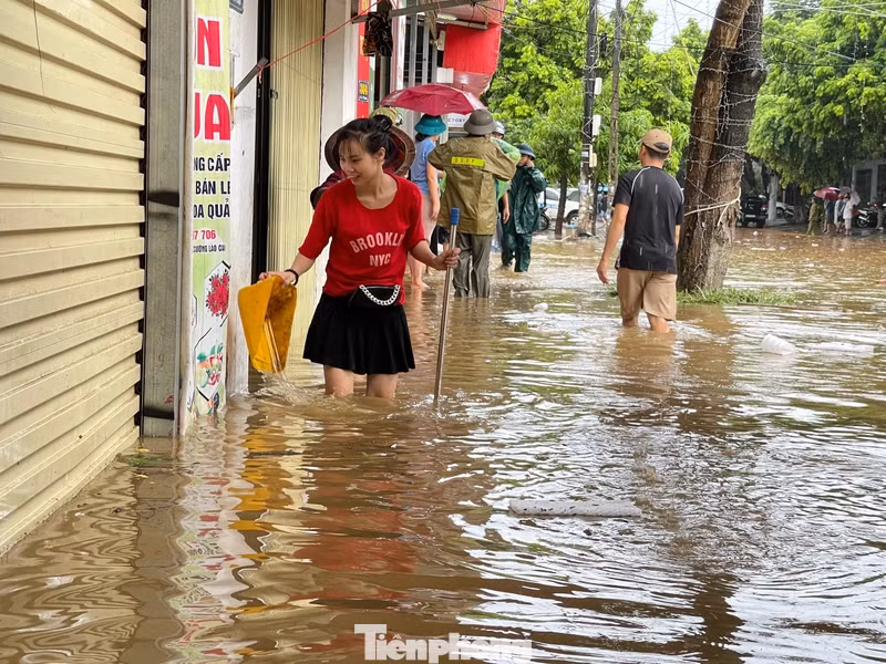Có khu vực dân cư bị ngập sâu hơn 1m.