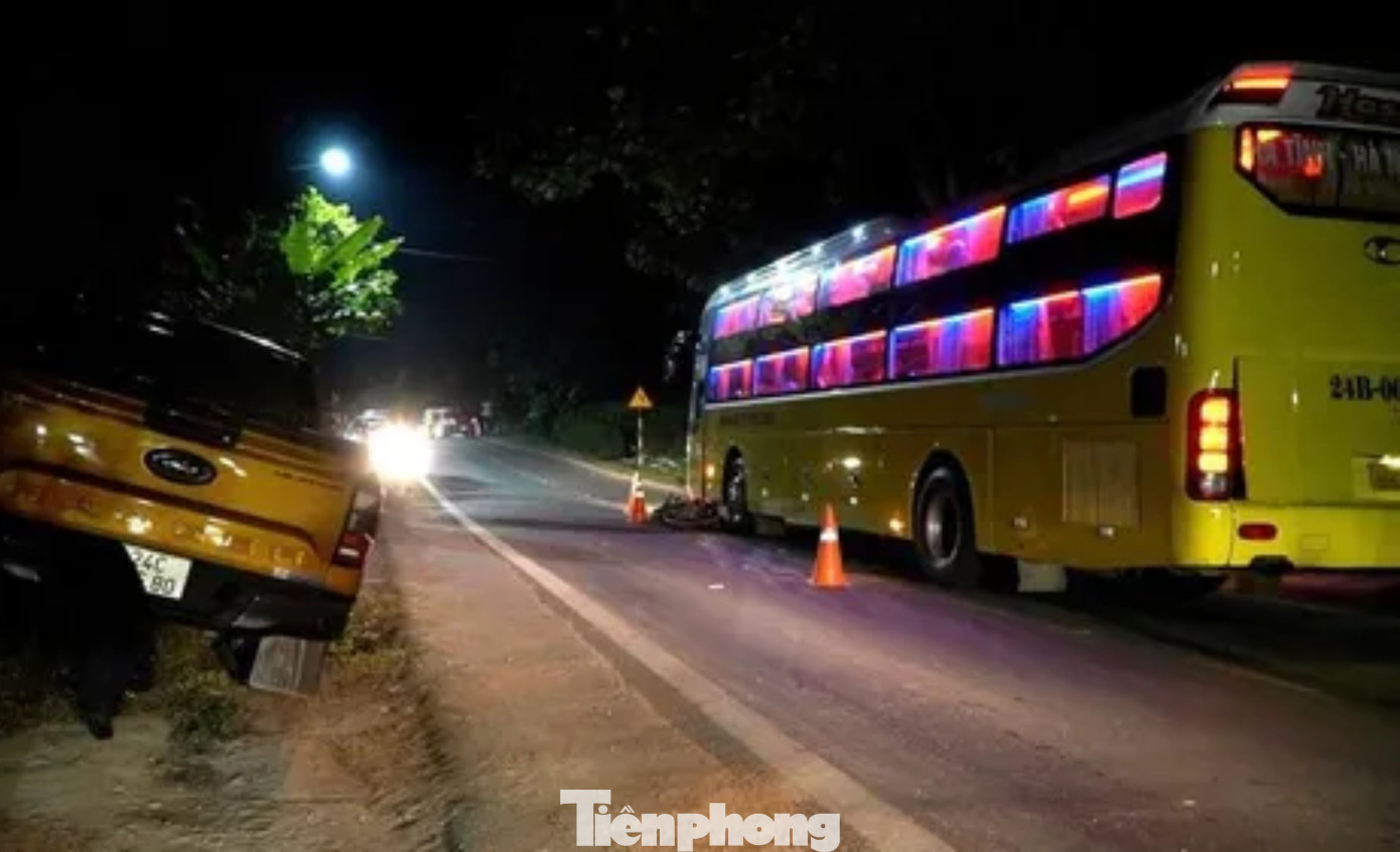 Hiện trường vụ tai nạn liên hoàn khiến ba học sinh tử vong trên quốc lộ 4D. Hiện trường vụ tai nạn liên hoàn khiến ba học sinh tử vong trên quốc lộ 4D.