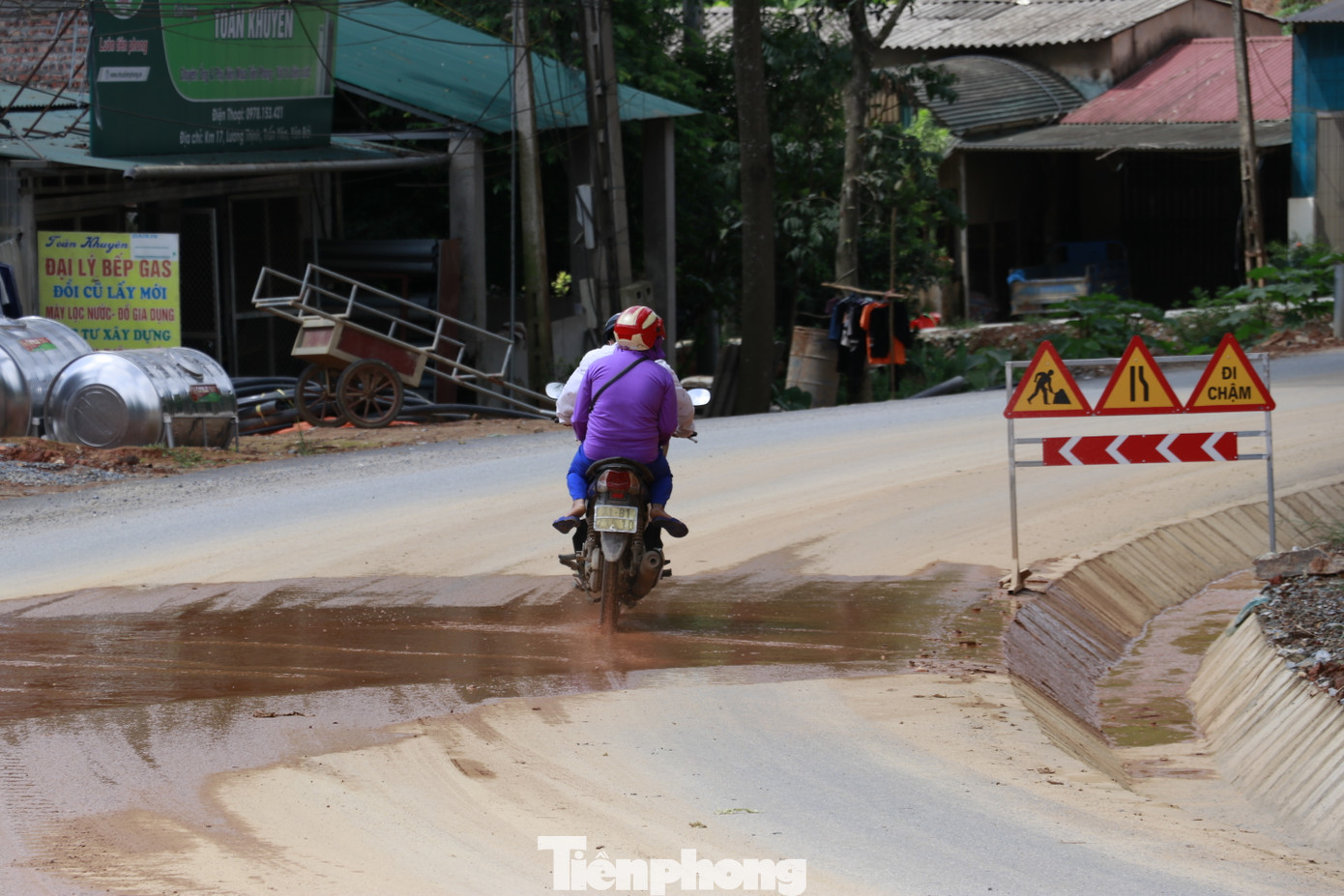 Dự án nâng cấp quốc lộ 37 đoạn km 280 đến km 340+00, do Sở GTVT tỉnh Yên Bái làm chủ đầu tư và đại diện chủ đầu tư là Ban Quản lý Dự án đầu tư xây dựng các công trình giao thông tỉnh. Tổng mức đầu tư sau 2 lần điều chỉnh là 427,1 tỷ đồng.