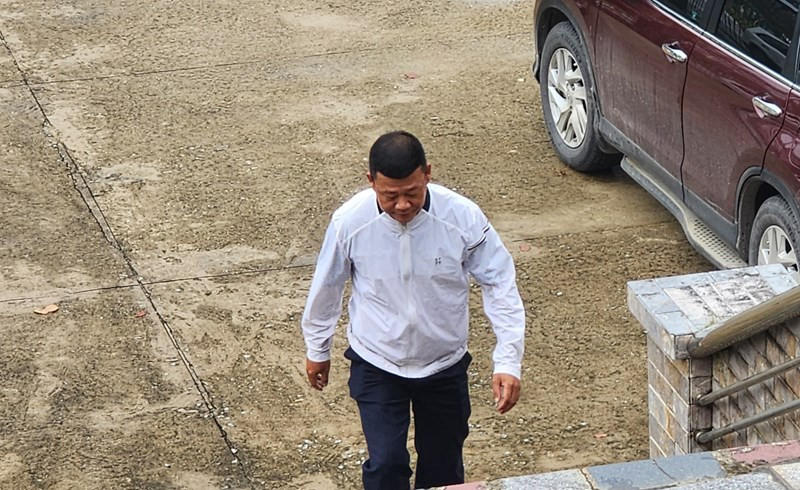 Ông Đinh Tiến Hùng tại phiên tòa ngày 7/11. Ông Đinh Tiến Hùng tại phiên tòa ngày 7/11.