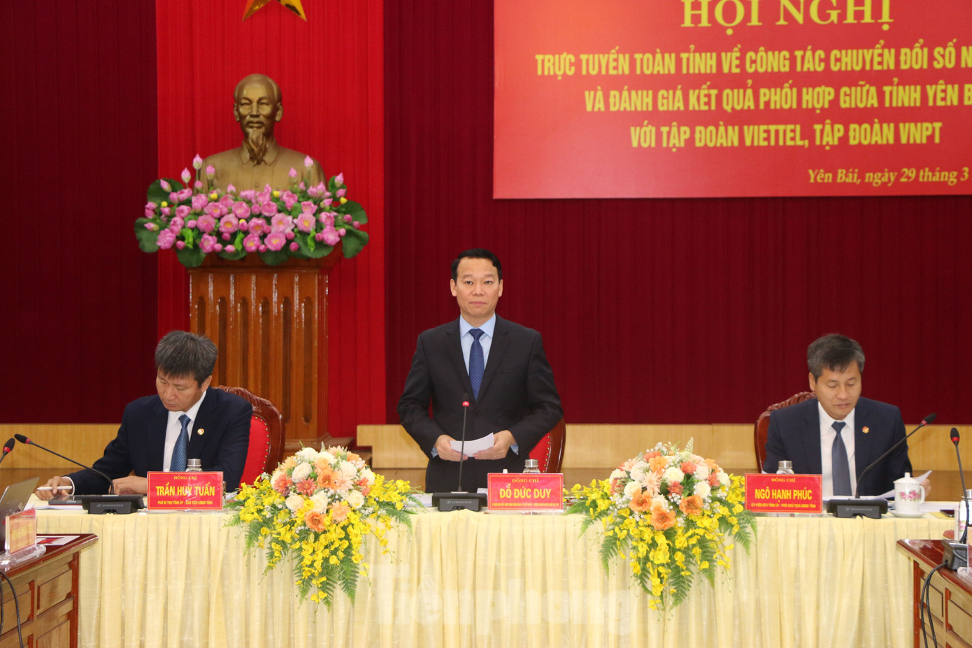 Bí thư Tỉnh uỷ Yên Bái khẳng định chuyển đổi số vẫn là nhiệm vụ mới và khó đối với địa phương. Ảnh: Văn Đức.