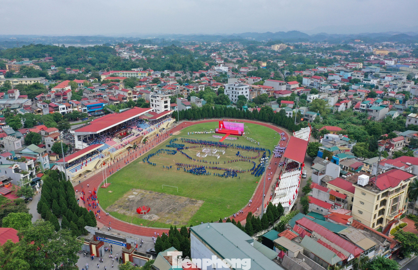 Tham dự chương trình có sự tham dự của các đồng chí lãnh đạo tỉnh Yên Bái; lãnh đạo các sở, ban ngành của tỉnh cùng hơn 5.000 đoàn viên, thanh thiếu nhi trên địa bàn tỉnh Yên Bái.
