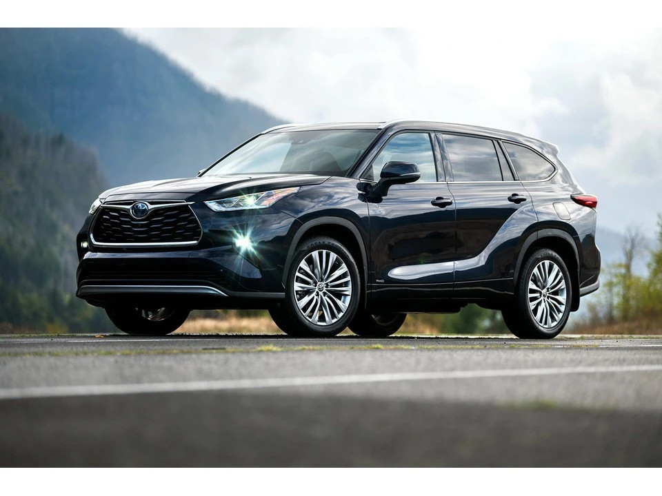 10. Toyota Highlander Hybrid – 75 điểm. 10. Toyota Highlander Hybrid – 75 điểm.