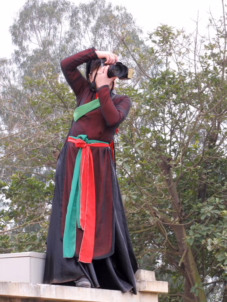Một liền chị kiêm 