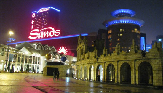Sòng bạc Sands Macao mở cửa vào năm 2004 và thu hồi 265 triệu chi phí xây dựng chỉ trong vòng có 1 năm.