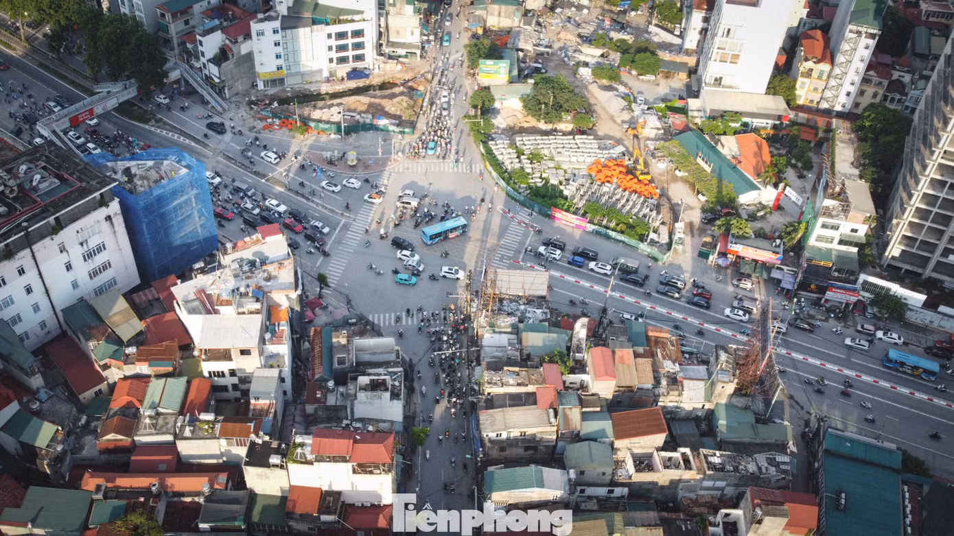 Hiện trạng giải phóng mặt bằng tại nút giao Láng Hạ - Giảng Võ - La Thành ngày 26/6.