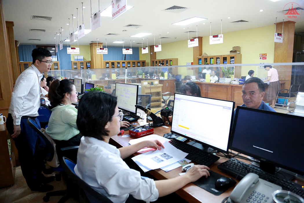 Trung tâm Phục vụ hành chính công tỉnh đã có nhiều hoạt động đẩy mạnh ứng dụng công nghệ thông tin, nâng cao hiệu quả giải quyết thủ tục hành chính cho doanh nghiệp - Ảnh: VP.