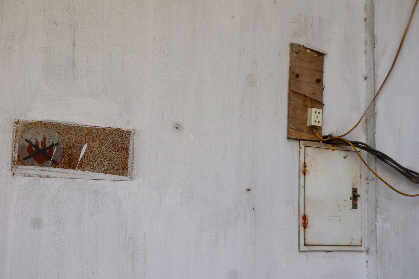 Những bảng điện chắp vá tiềm ẩn nguy cơ chập cháy cao.