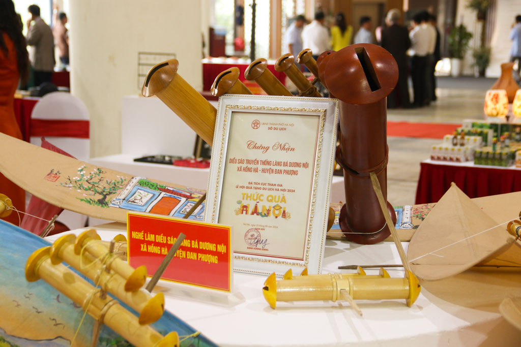 Nhiều sản phẩm OCOP chất lượng được trưng bày, quảng bá, kết nối giao thương trong khuôn khổ chương trình.