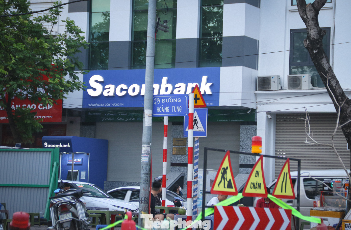 Đoạn đường rào cấm bắt đầu từ khu đô thị Thăng Long Capital đến cuối đường Hoàng Tùng (xã An Khánh, huyện Hoài Đức). Đoạn đường rào cấm bắt đầu từ khu đô thị Thăng Long Capital đến cuối đường Hoàng Tùng (xã An Khánh, huyện Hoài Đức).