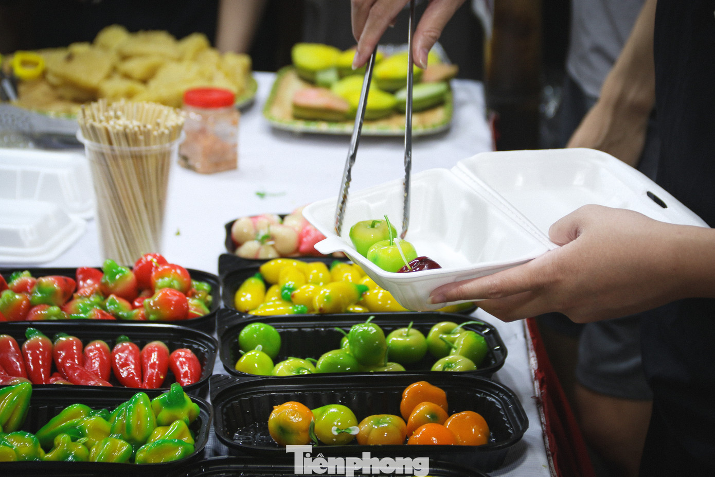 Nhiều đặc sản các vùng miền có mặt tại sự kiện.