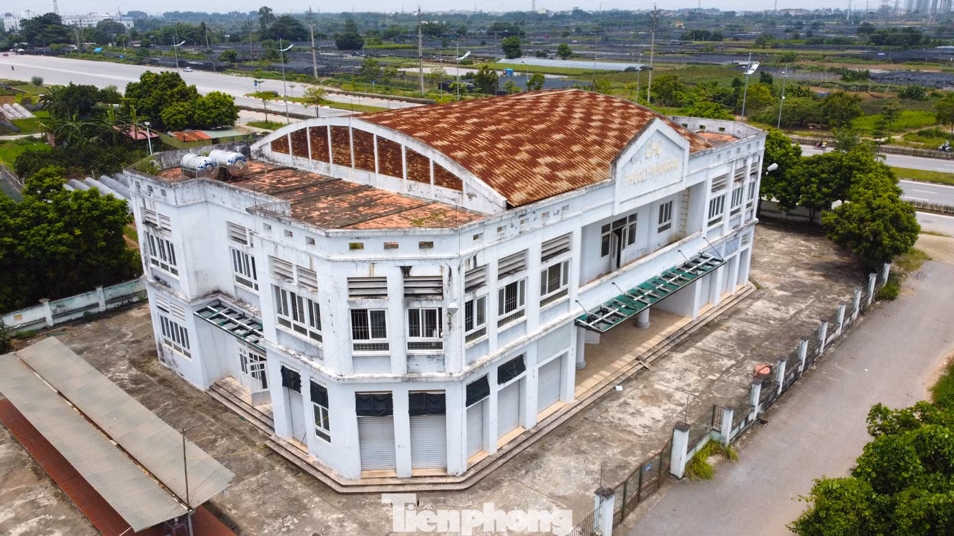 Dự án đầu tư công trình xây dựng chợ Phúc Lý được phê duyệt tại Quyết định số 5117/QĐ-UBND ngày 17/11/2008 về việc phê duyệt Dự án đầu tư công trình xây dựng chợ Phúc Lý xã Minh Khai (nay là phường Minh Khai, quận Bắc Từ Liêm). Dự án được khởi công từ tháng 10/2010. Dự án đầu tư công trình xây dựng chợ Phúc Lý được phê duyệt tại Quyết định số 5117/QĐ-UBND ngày 17/11/2008 về việc phê duyệt Dự án đầu tư công trình xây dựng chợ Phúc Lý xã Minh Khai (nay là phường Minh Khai, quận Bắc Từ Liêm). Dự án được khởi công từ tháng 10/2010.